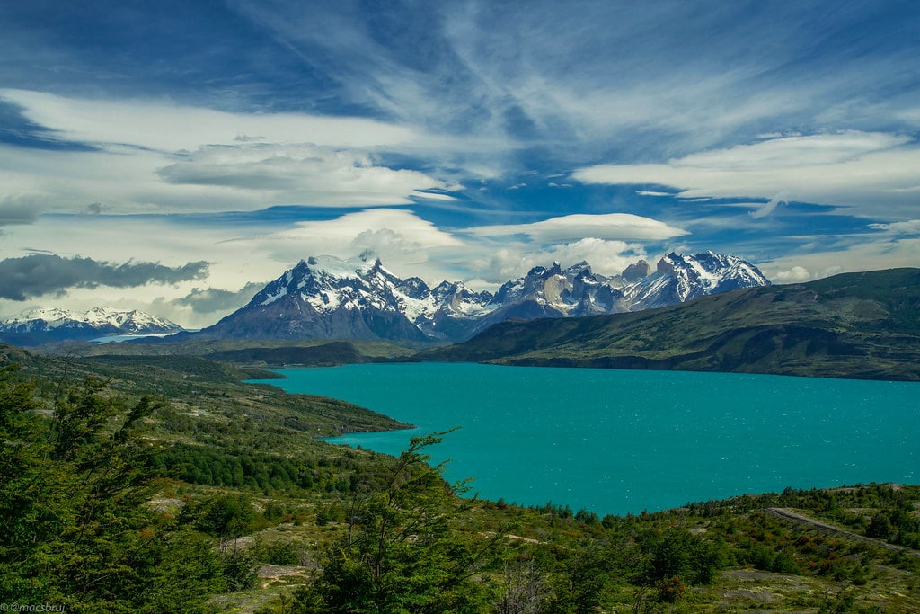 Lago-Toro-torres-del-paine