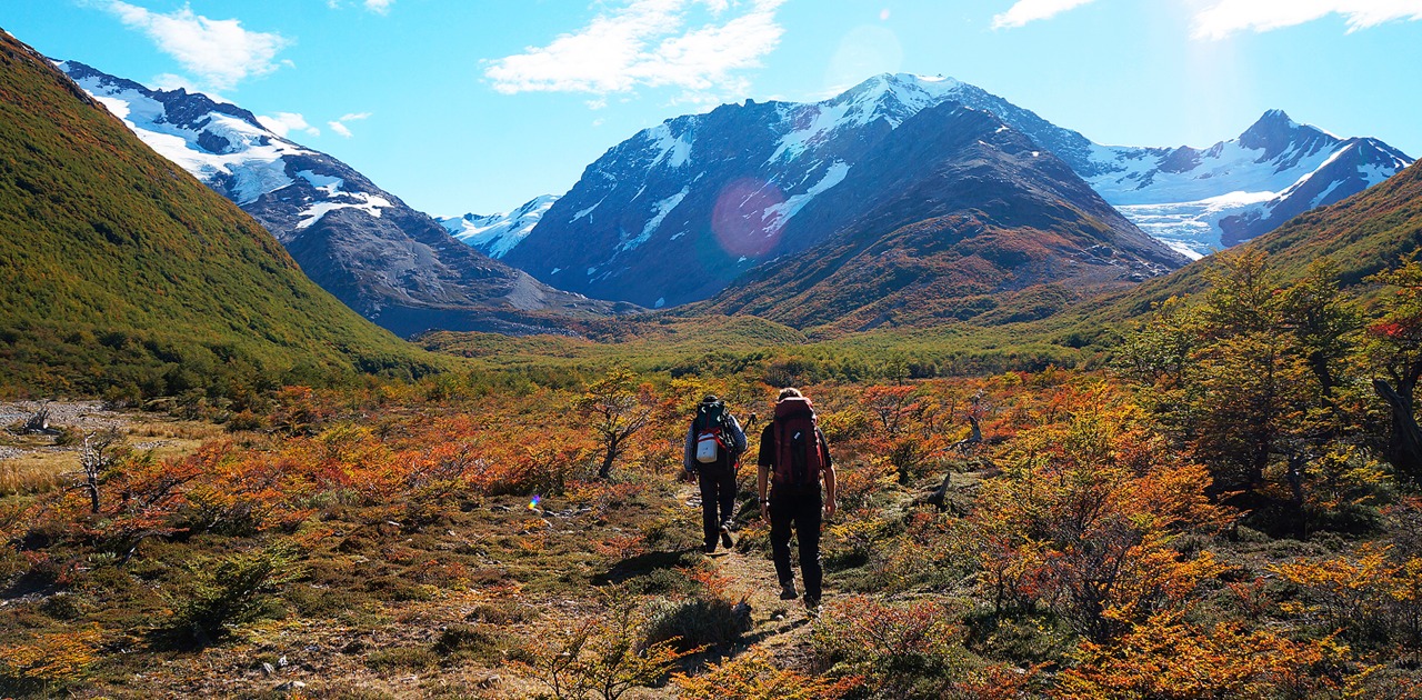 Trekkind across the mountain to the East