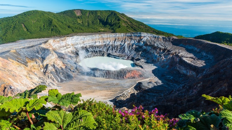 poas-volcano-costa-rica-1526898972-785X440